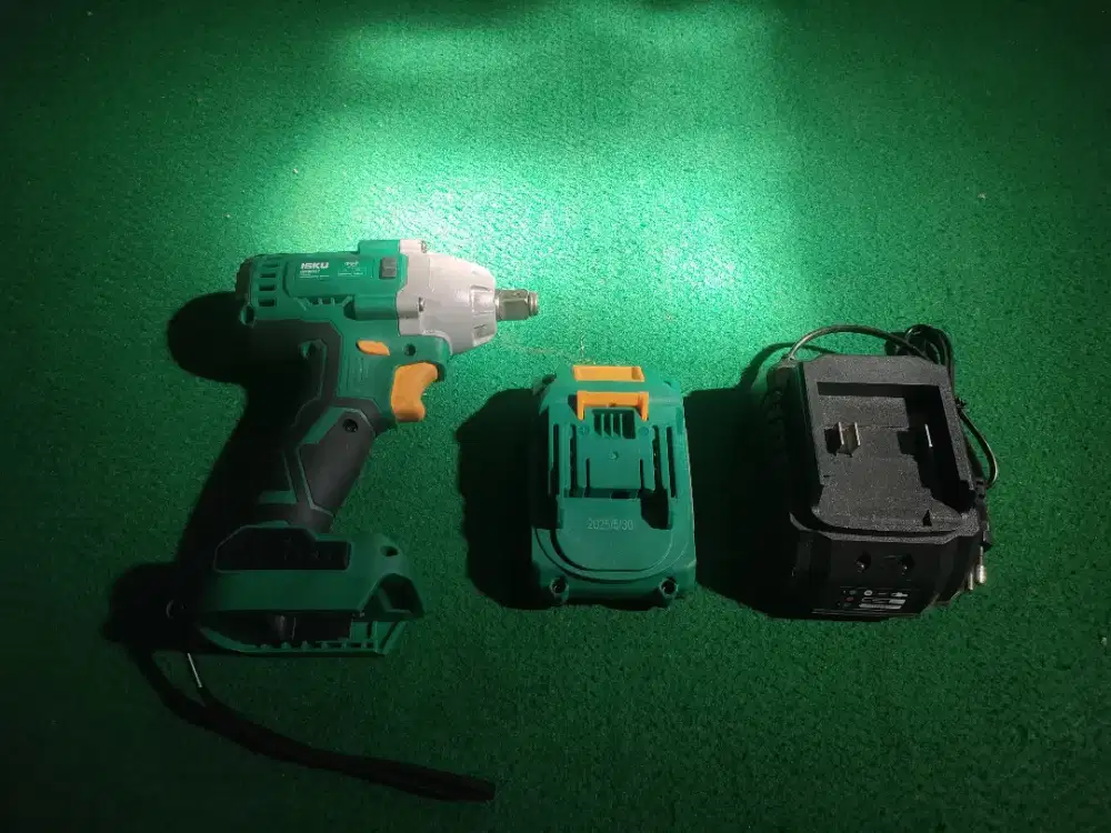 Impact bor Isku lengkap dengan batre dan casan