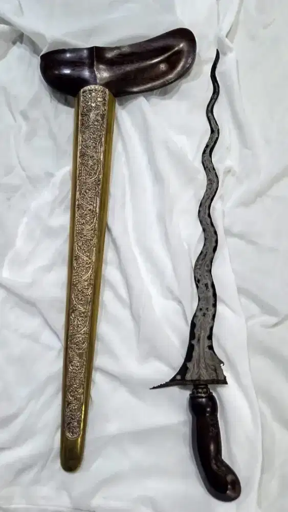 Keris Sepuh Sangkelat Pamor Untuwalang Tangguh Majapahit Gayaman Jogja