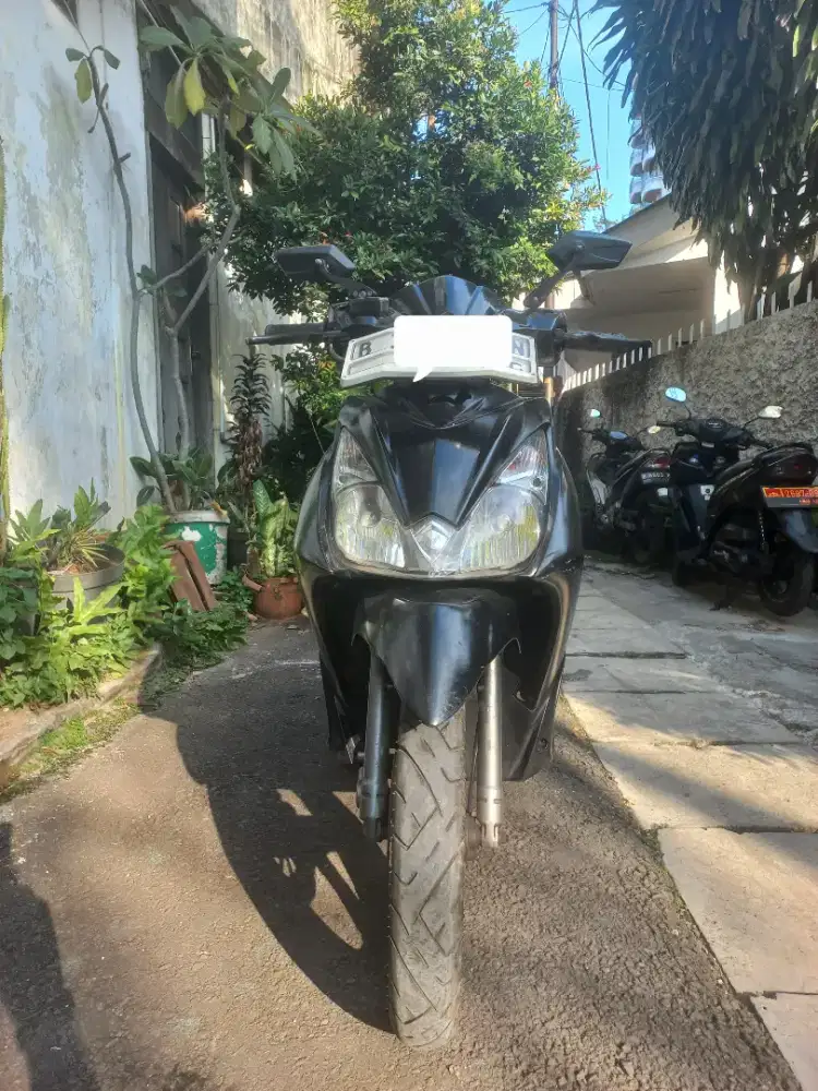 Suzuki Skydrive 125 th. 2010, Pajak On/hidup, cat hitam (ori) mulus.