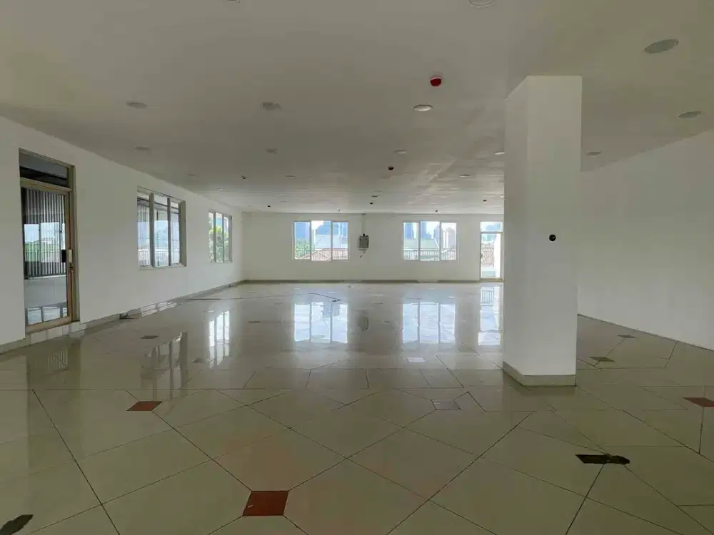 DISEWAKAN RUANG KANTOR/USAHA DI GRAHA BINTARA WOLTER MONGINSIDI LOKASI STRATEGIS
