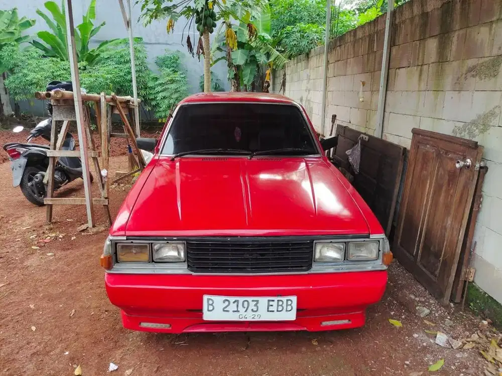 Toyota Corona tahun 1981