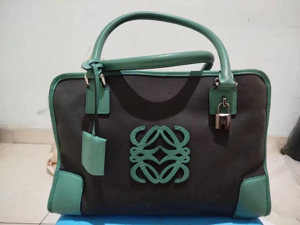 300-A Preloved Tas Loewe Amazona ORIGINAL