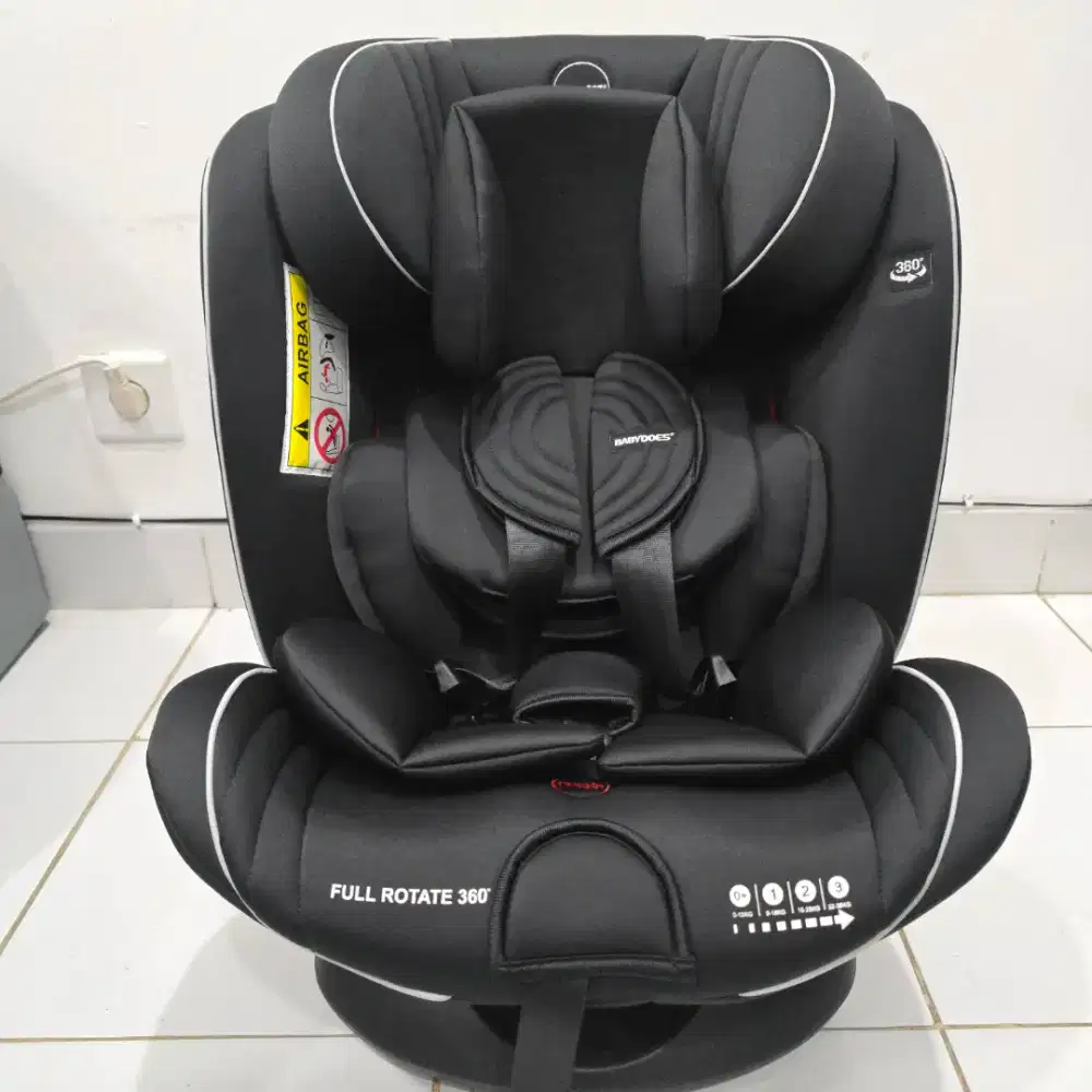 Carseat BABYDOES Full Rotate 360 - Hitam