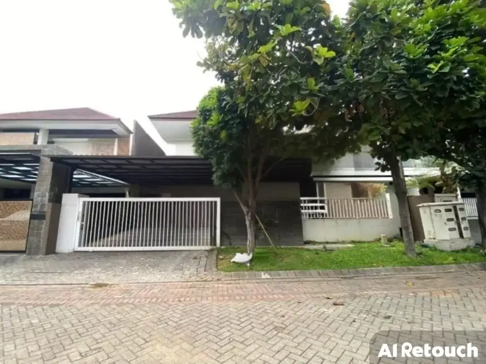 Dijual Rumah Graha Family Mewah Strategis Siap Huni