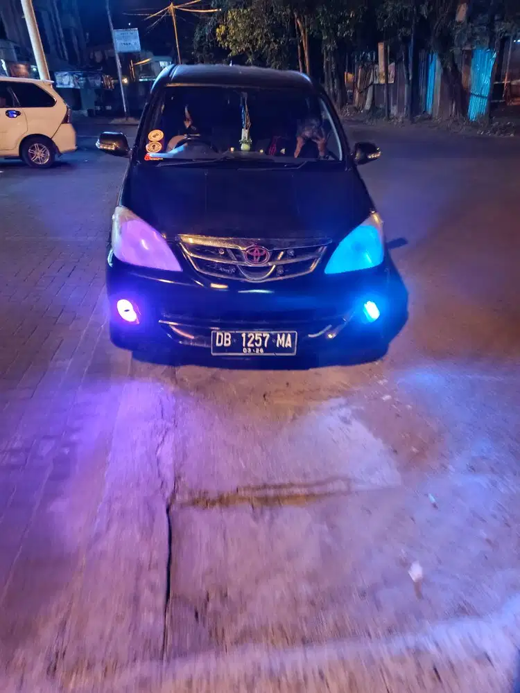 TOYOTA AVANZA G 2011