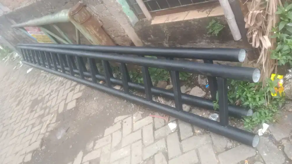 Tukang las panggilan