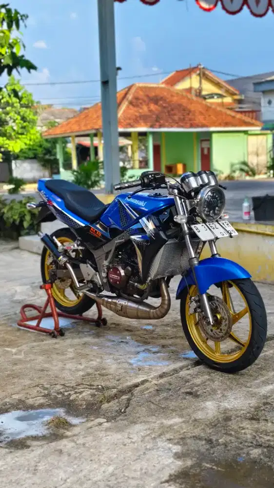 Ninja R 2014 BIRU