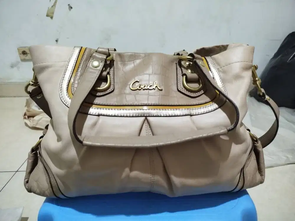 300-C Preloved Tas Coach Ashley Spectator ORIGINAL