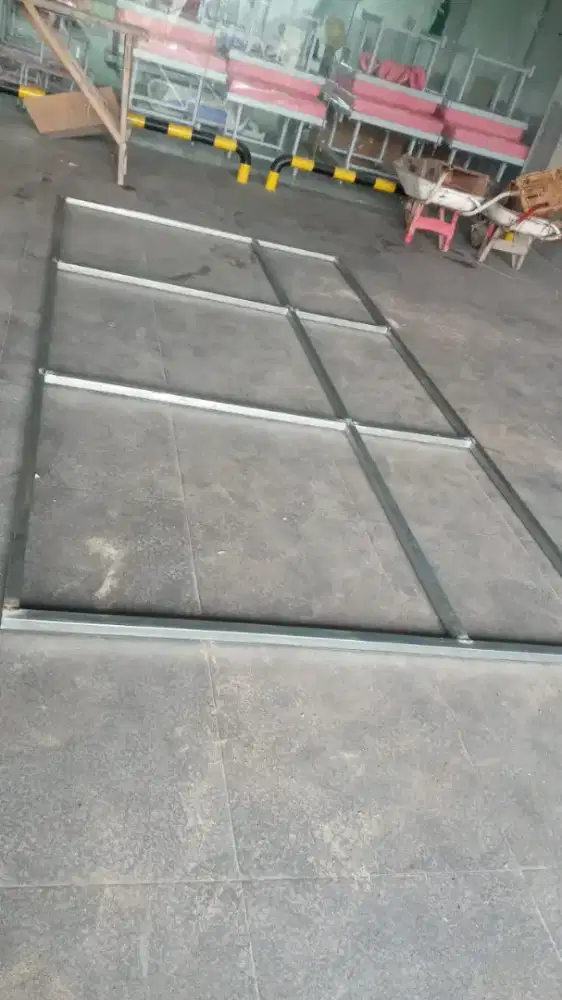 Tukang las panggilan