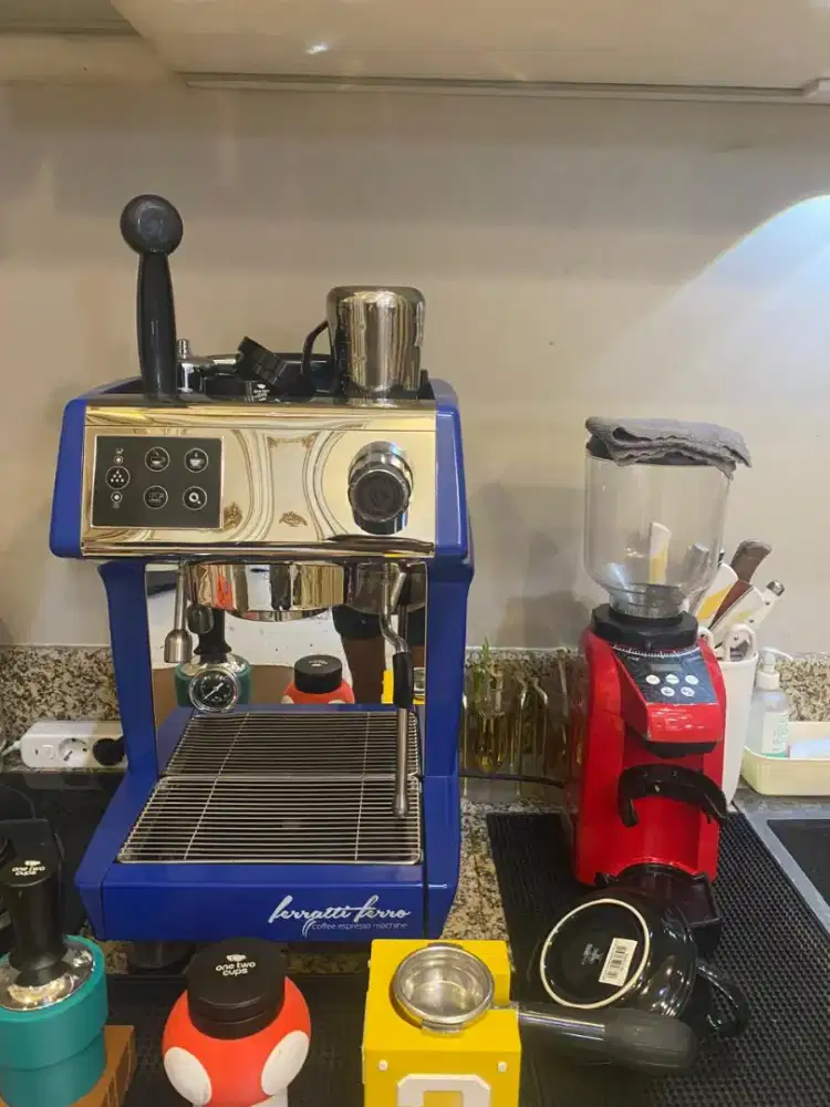 Mesin kopi espreso ferrati ferro