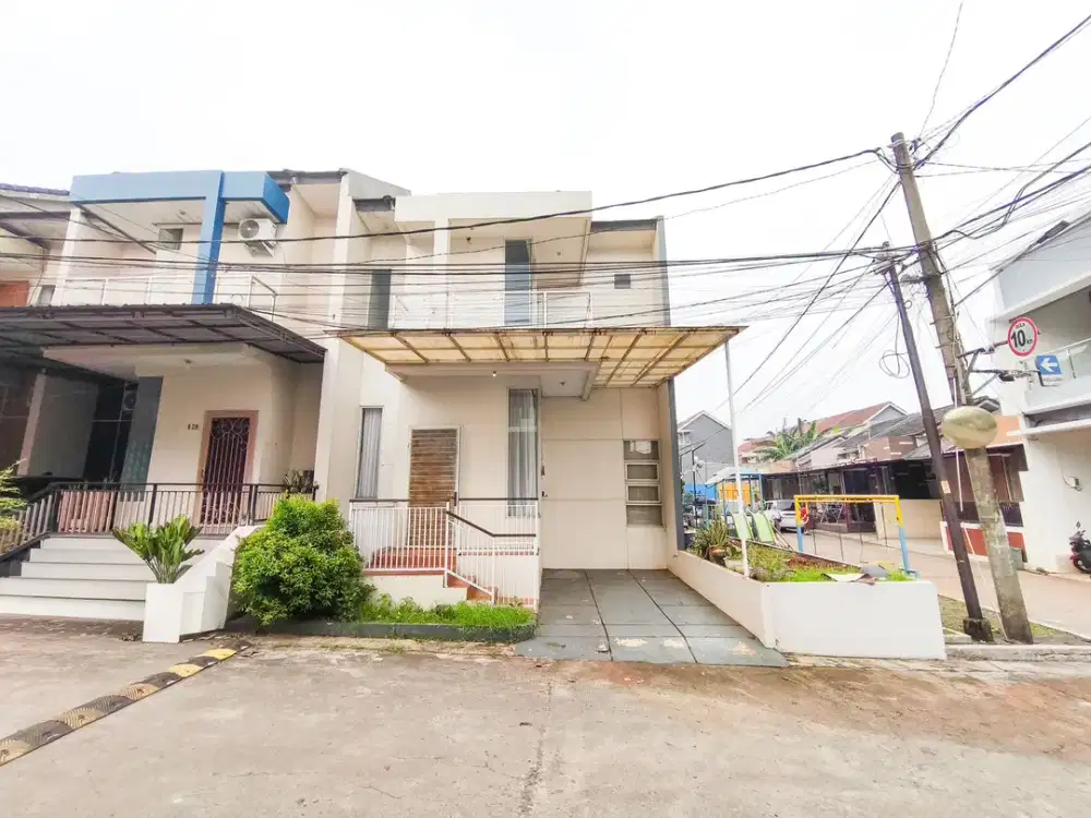 Rumah Hook 2 Lantai 11 Menit ke Pintu Tol Jatiwarna 1 Siap KPR J-47361