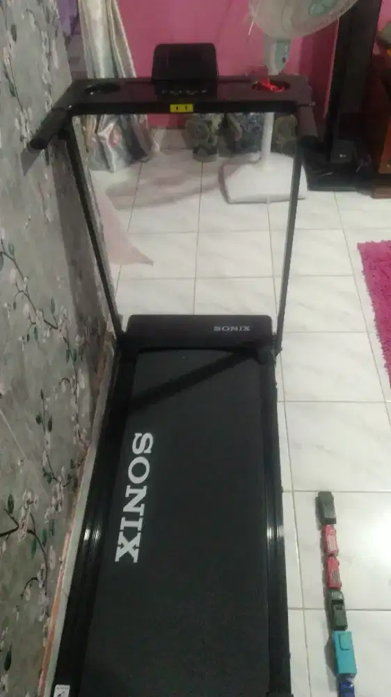 DI JUAL TREADMILL SONIX