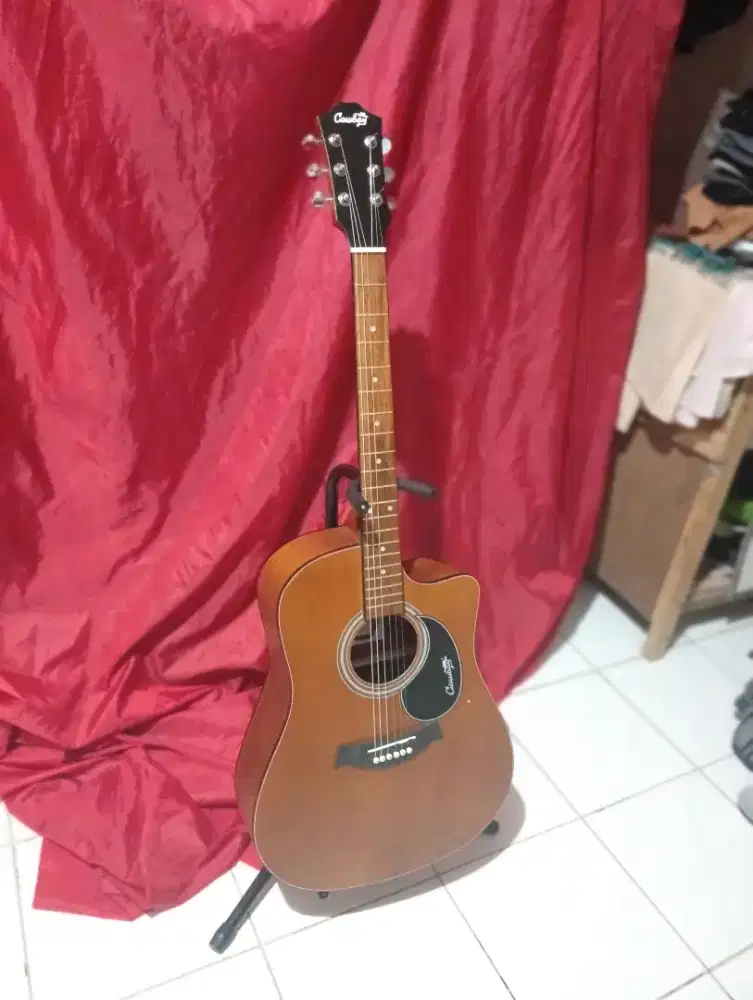 Gitar akustik Cowboy