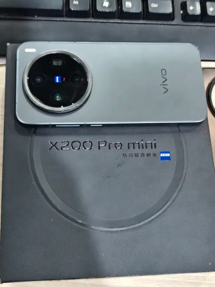 Vivo X200 Pro Mini 12/256Gb Ex Inter Beacukai Resmi bisa TT