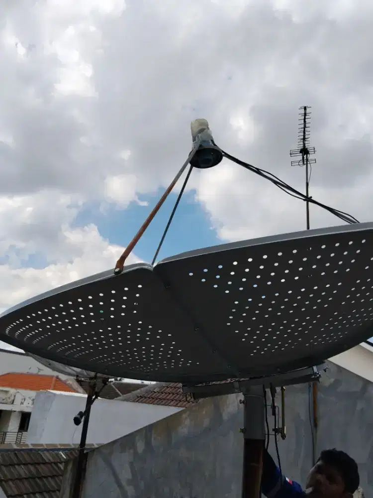 Pemasangan, servis, antena TV Digital, CCTV.
