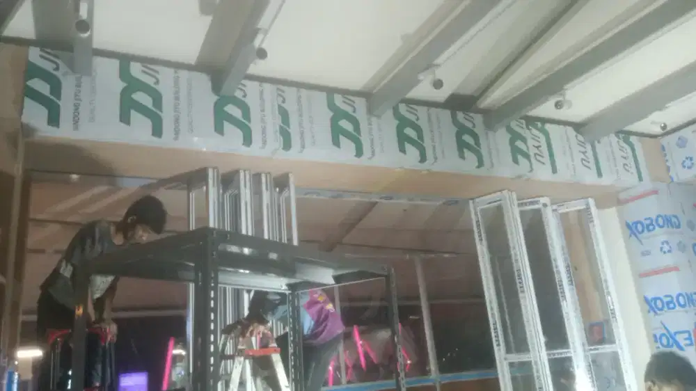 Tukang las panggilan dan tukang acp