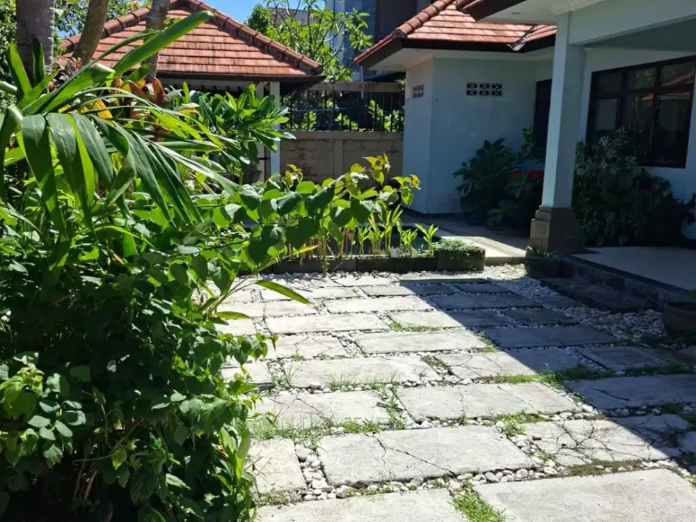 JUAL RUMAH BAGUS RENON