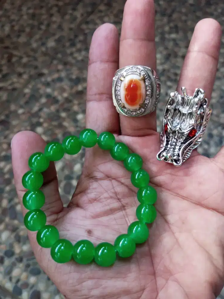 Barang Unik Batu Gambar 8 Size-nya  bos