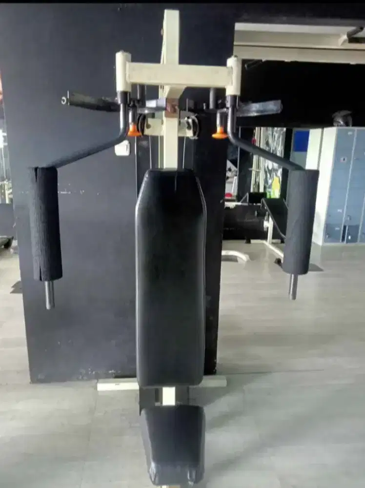 Alat gym untuk main cest/dada