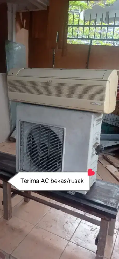 Menampung AC bekas rusak