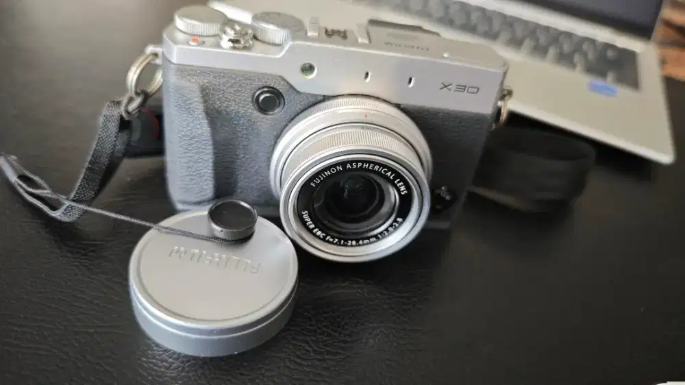 Kamera Fujifilm X30