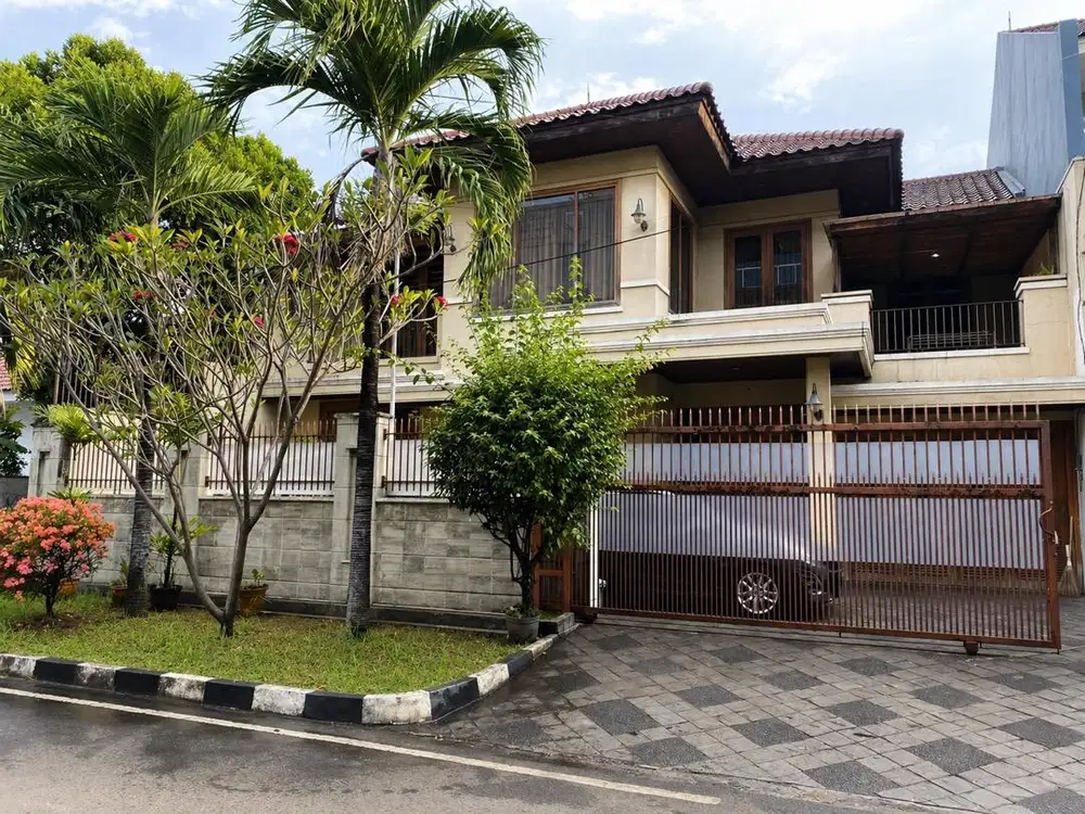 DI JUAL RUMAH KAYU PUTIH