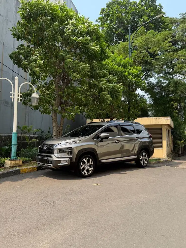 Mitsubishi Xpander Cross AT Premium Package 2023 ISTIMEWA