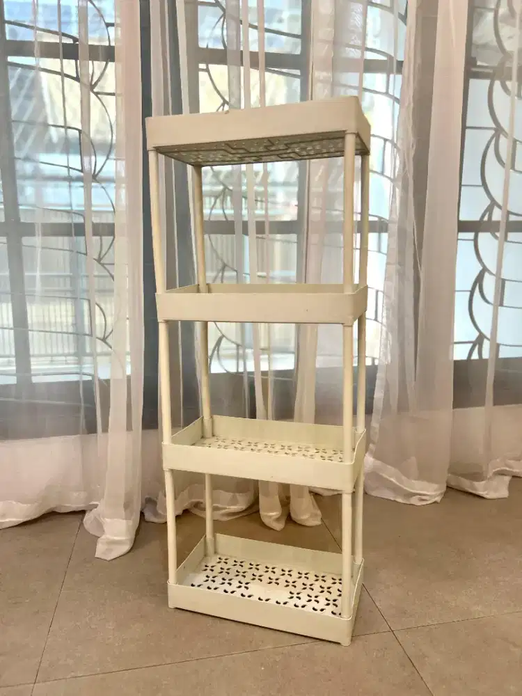 Lemari Keranjang serbaguna murah meriah