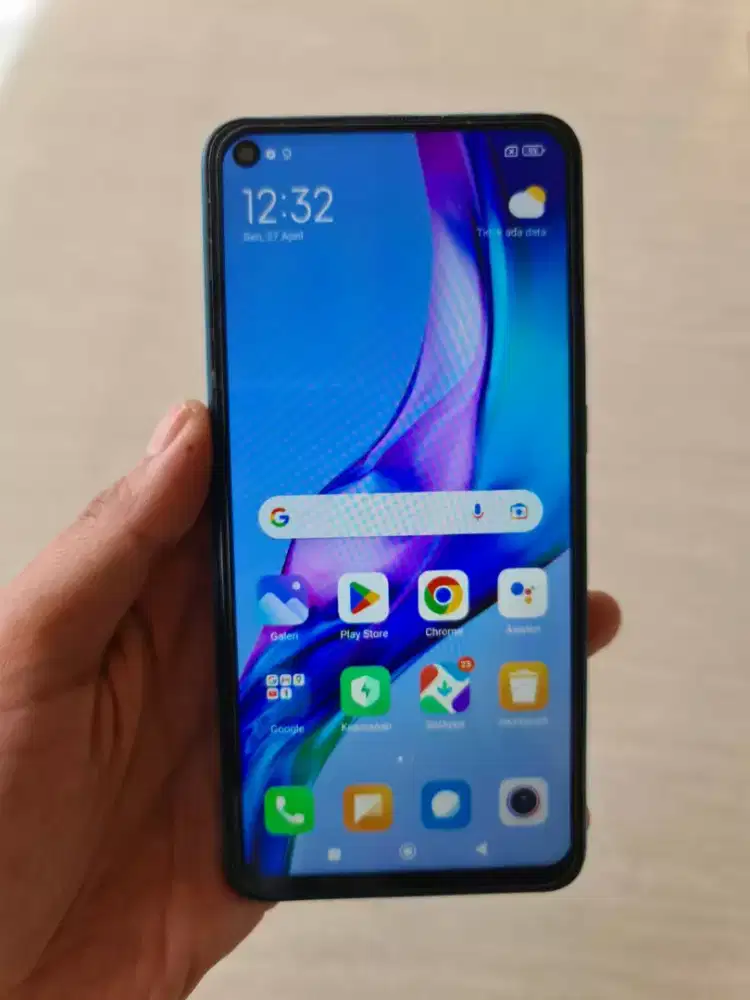 Redmi Note 9 
RAM 4+1/64