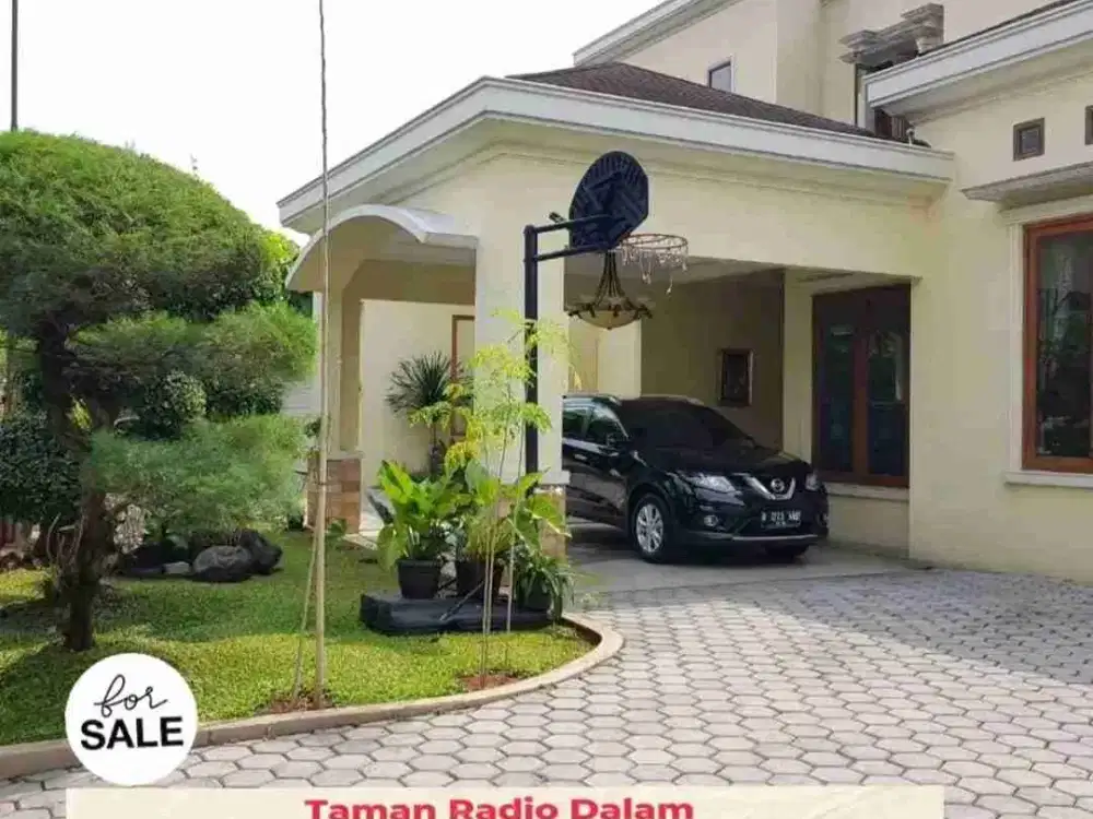 Jual Rumah mewah harga Njop di Jl Radio Dalam Kebayoran baru luas 1000m2