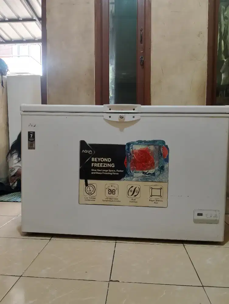 box freezer aqua 330 ltr