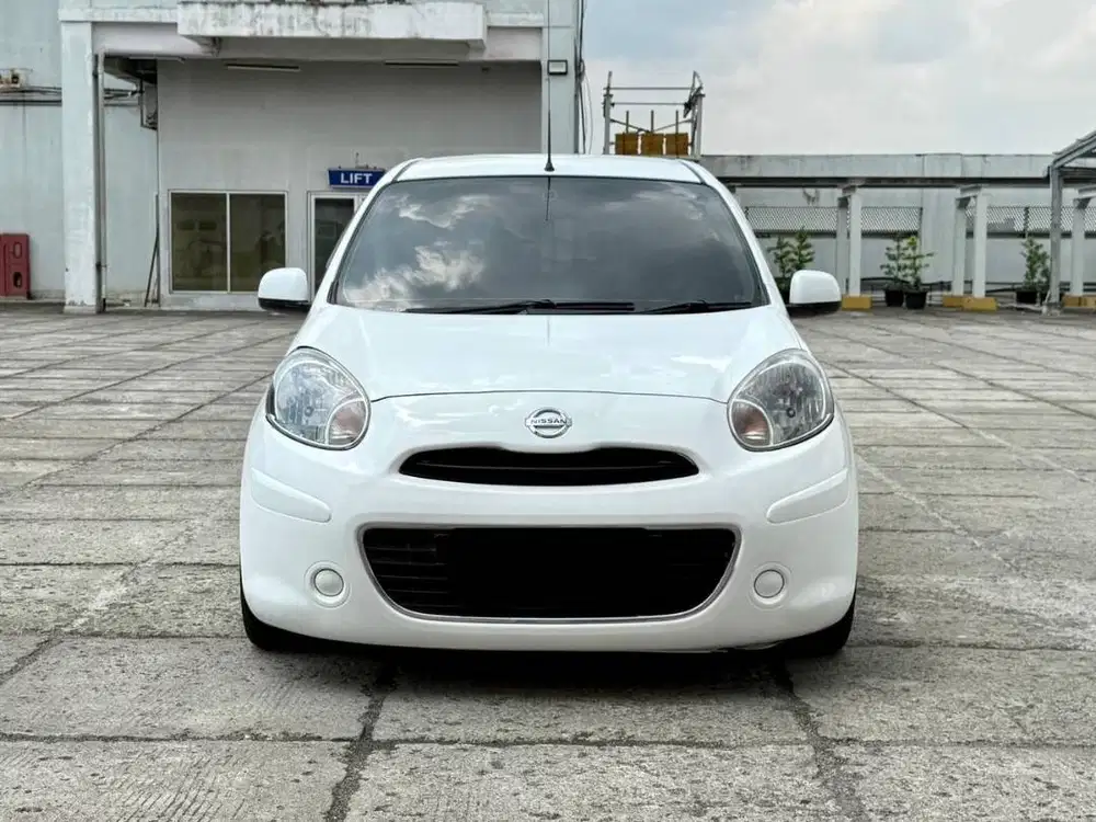 Nissan March 1.2 Manual 2013