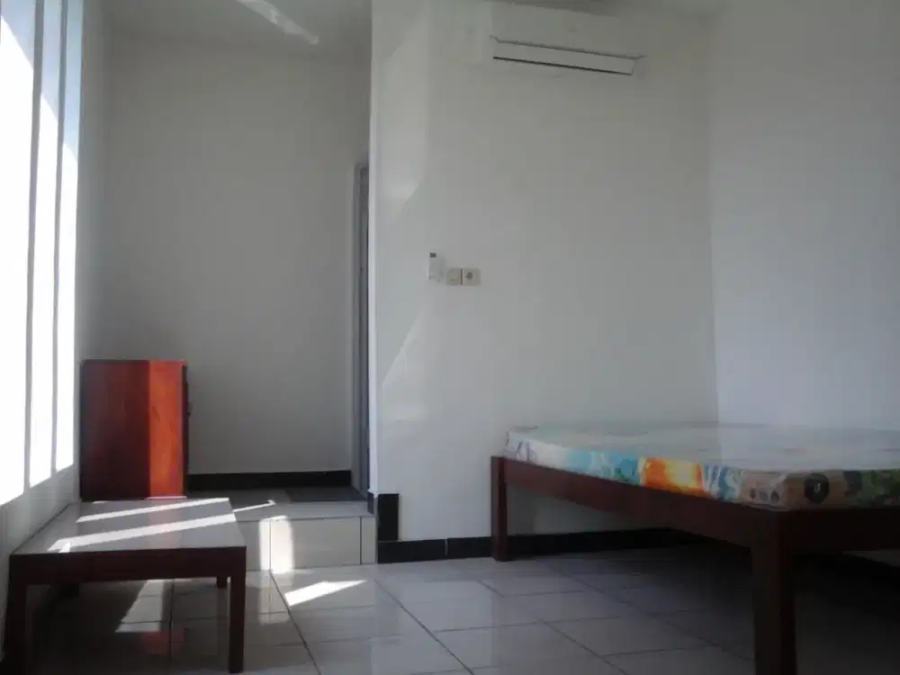 KOS AC TERMURAH DI PERUM REWWN WARU SIDOARJO