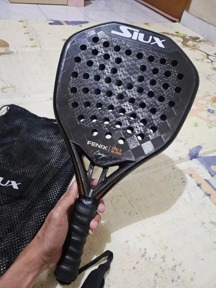 Siux fenix pro 5 black- raket padel carbon
