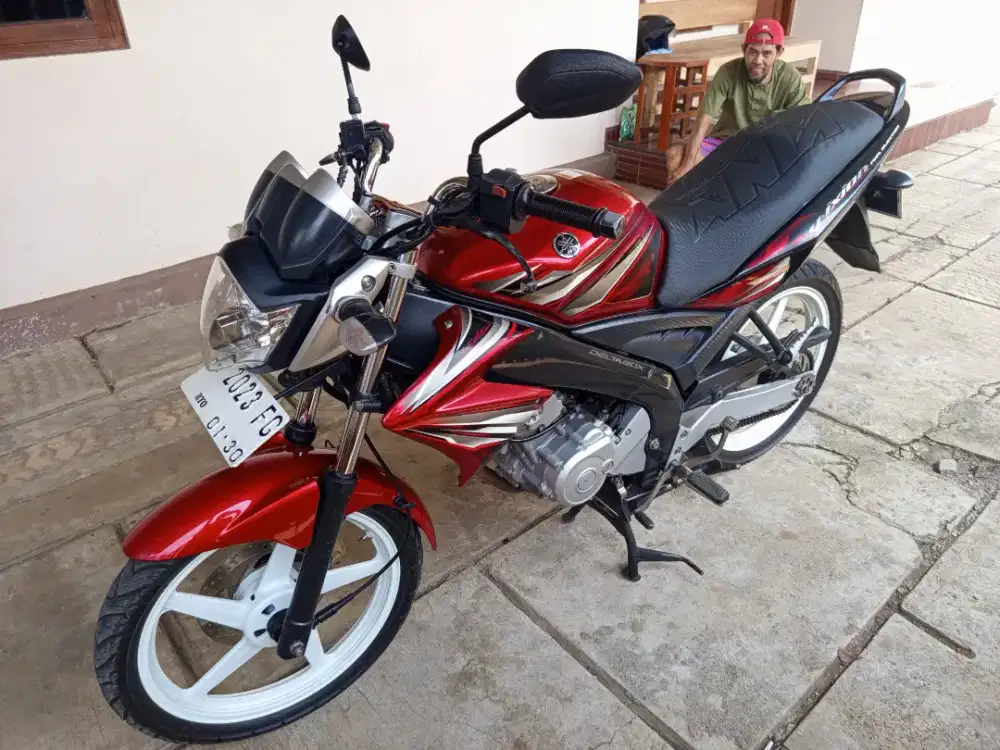 Vixion Istimewa TANGAN PERTAMA SEJAK BARU PEMAKAIAN PRIBADI