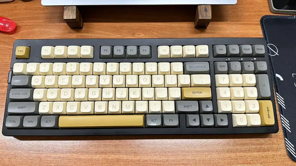 Keyboard Vortex GT9 pink, Switch Aflion Blue Sky, CSA profile