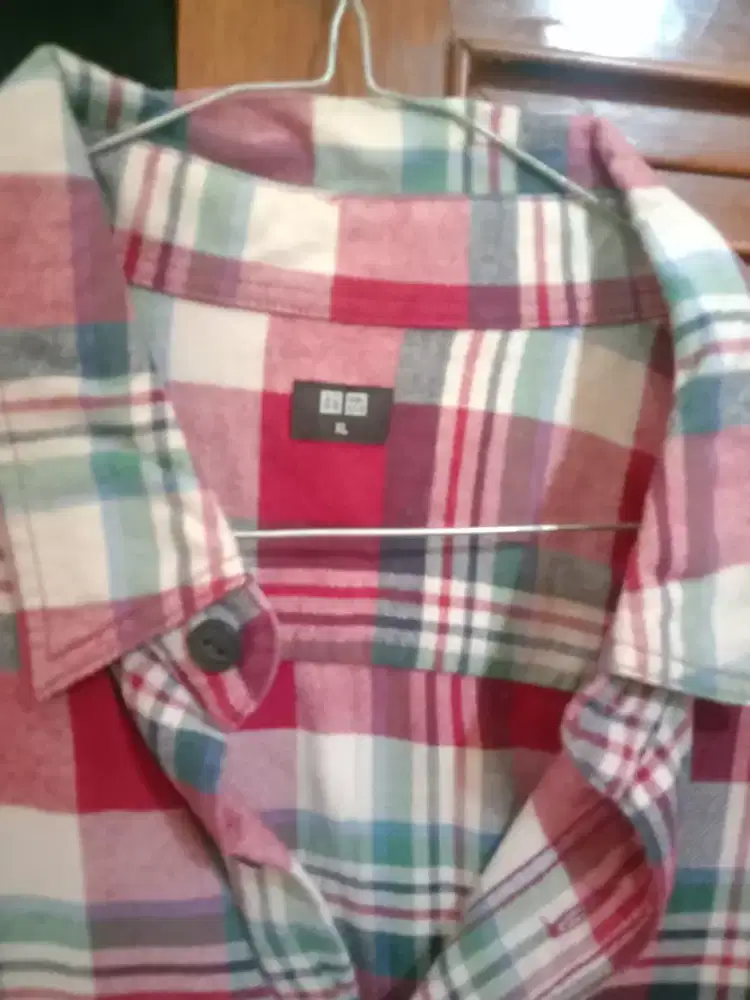 Kemeja UNIQLO size L