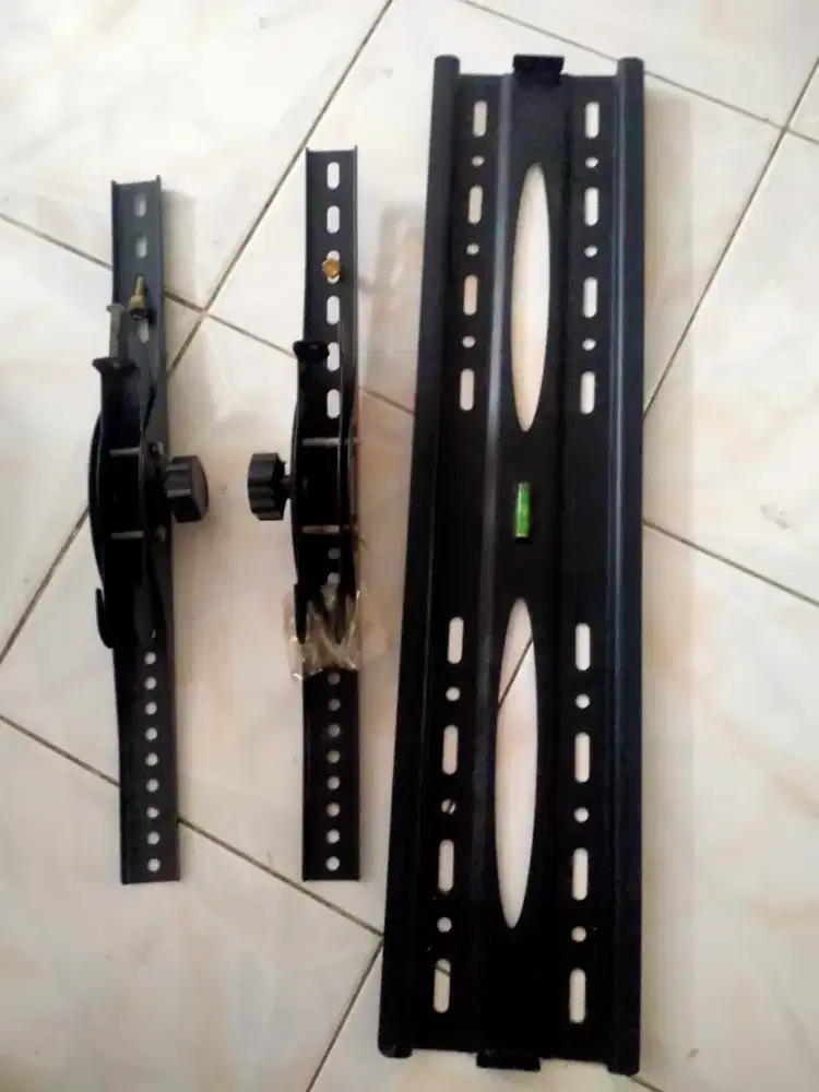 Breket gantungan tv 70 inc