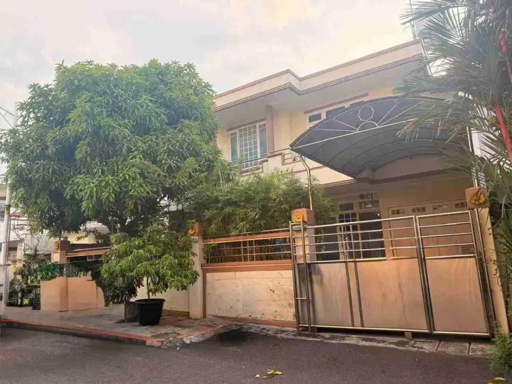 Di jual cepat rumah paradase