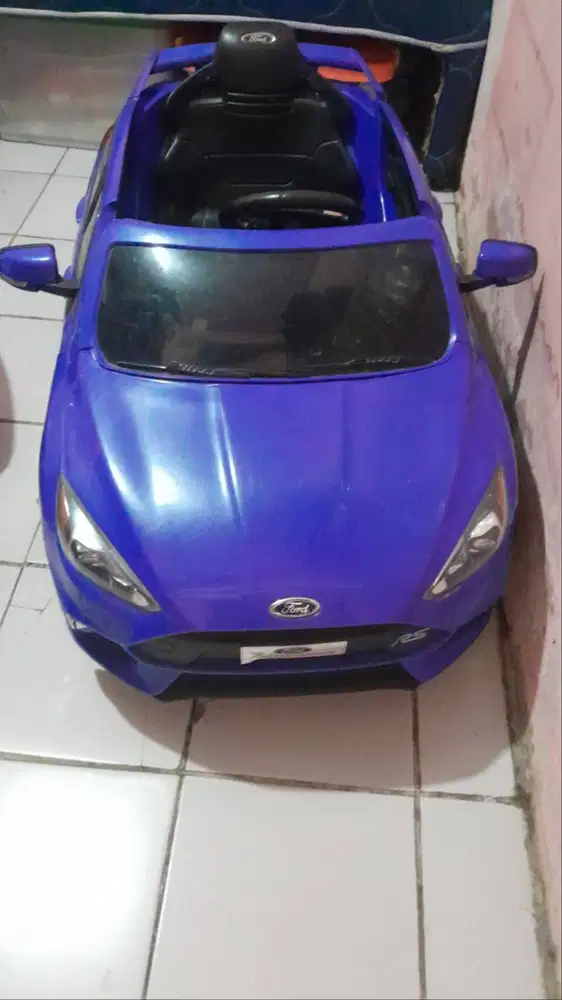 Mobil mainan aki 12 volt