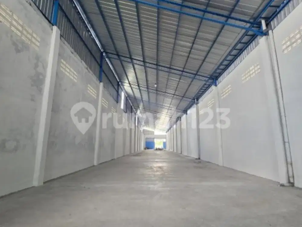 Dijual Gudang Zona Industri Lokasi Super Strategis  Klaten Utara Luas 987m2