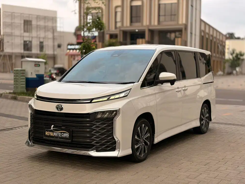 JUALCEPAT! Toyota Voxy 2.0 AT 2022 SIAP PAKAI BEBAS TABRAK DAN BANJIR