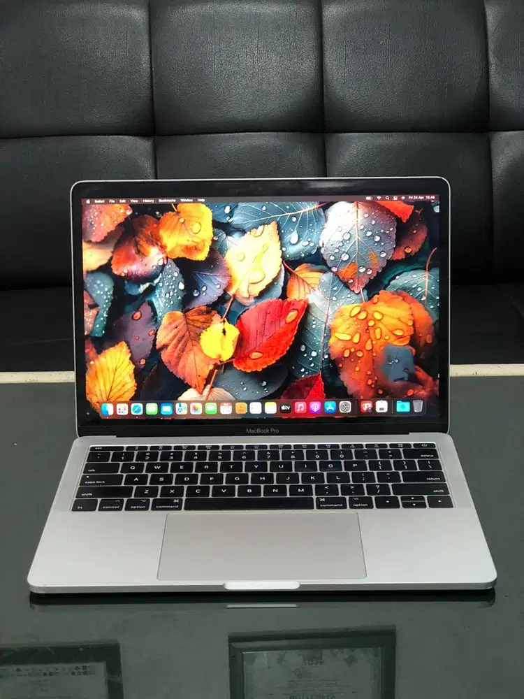 MacBook Pro 2017 13” i5 RAM 8GB SSD 128GB Retina | Mulus Siap Pakai Ha