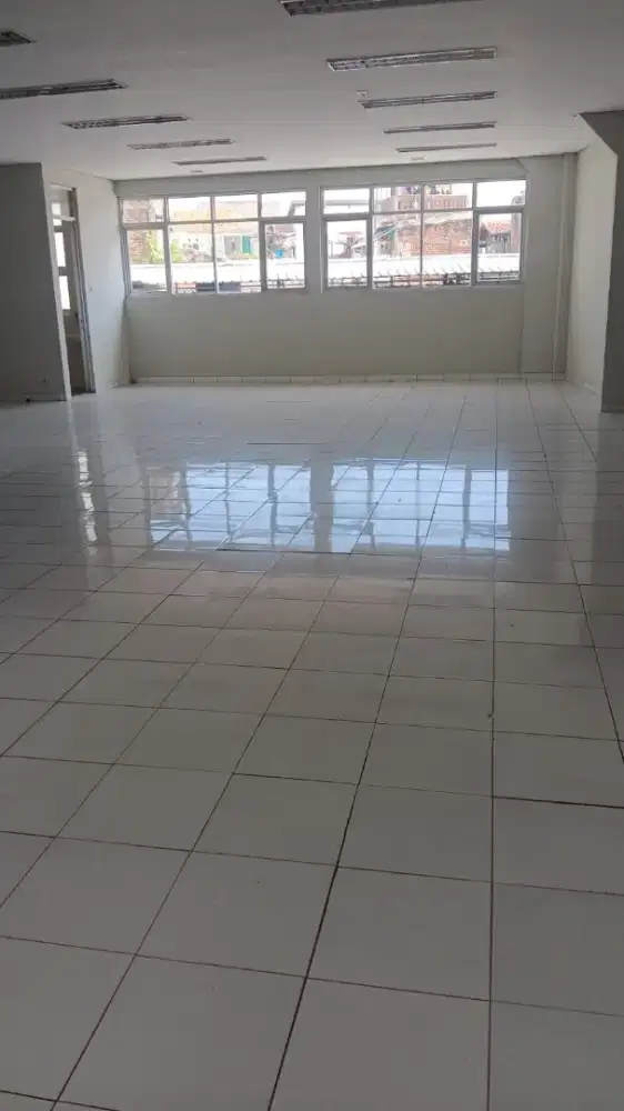 Ruang Usaha Regol Mainroad bersih kondisi Blong