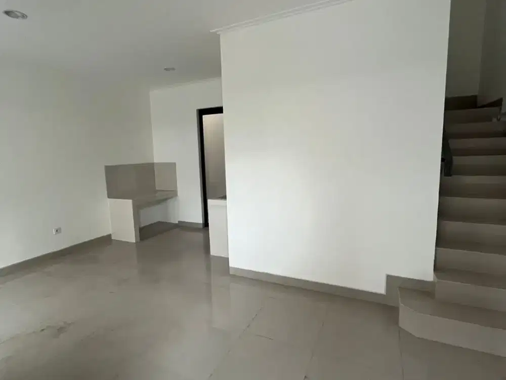 Di Jual Murah Rumah Pik 2 Milenial Ukuran 6X10 Kosongan