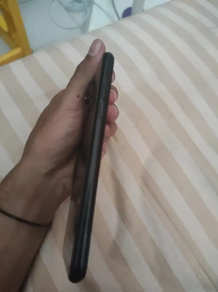 jual iPhone XR 64 gb