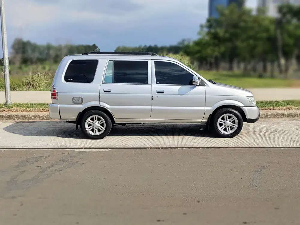 Isuzu Panther 2011 Diesel