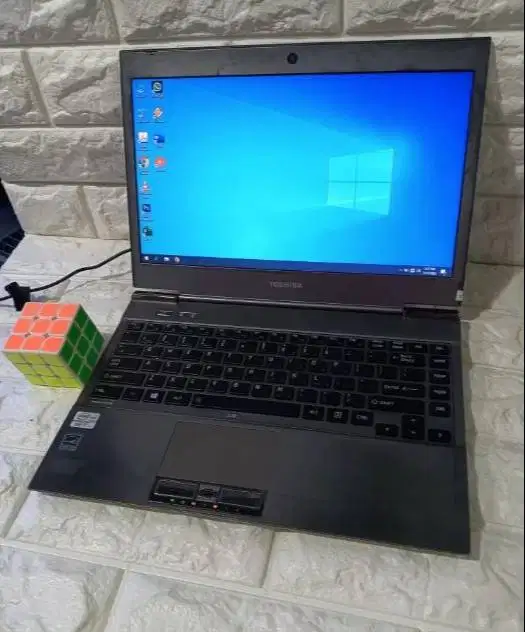 Laptop core i7 slim ringan Toshiba Portege Z930 8gb/256gb *RTA