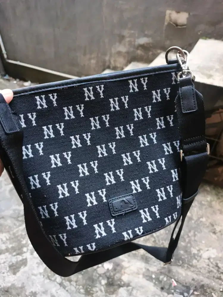 Tas mlb yankees monogram classic