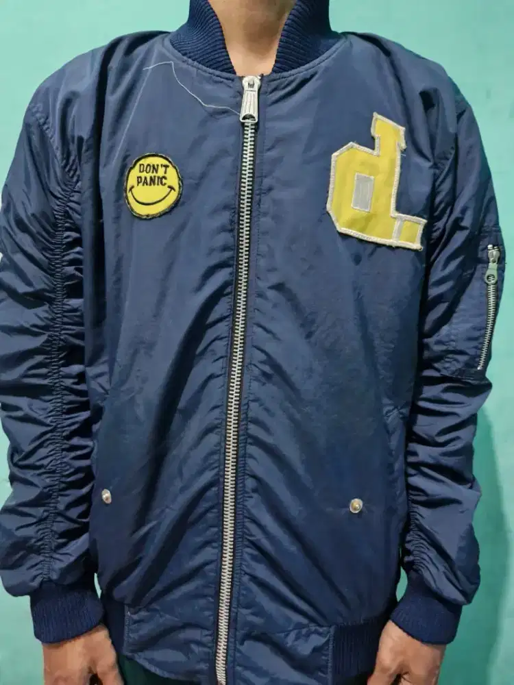 Jaket Bomber Preloved